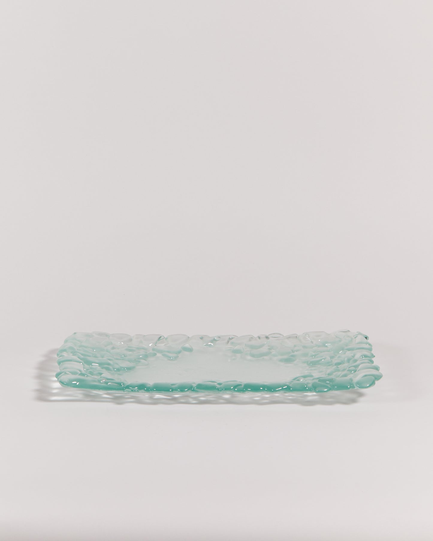 PEBBLED GLASS PLATTER