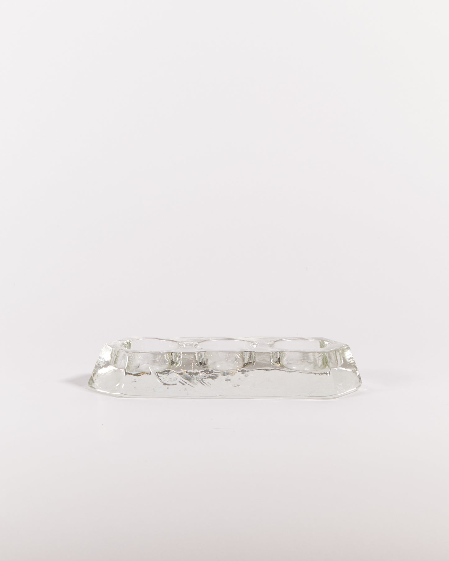 GLASS PILLAR CANDLE HOLDER