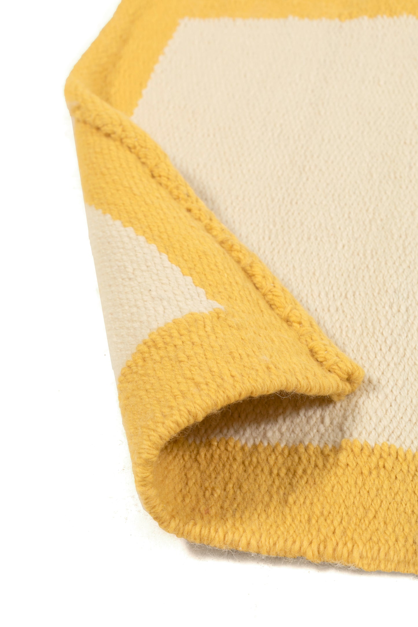 PAMPA & VESSAL STUDIOS RUG IN GOLD - MEDIUM