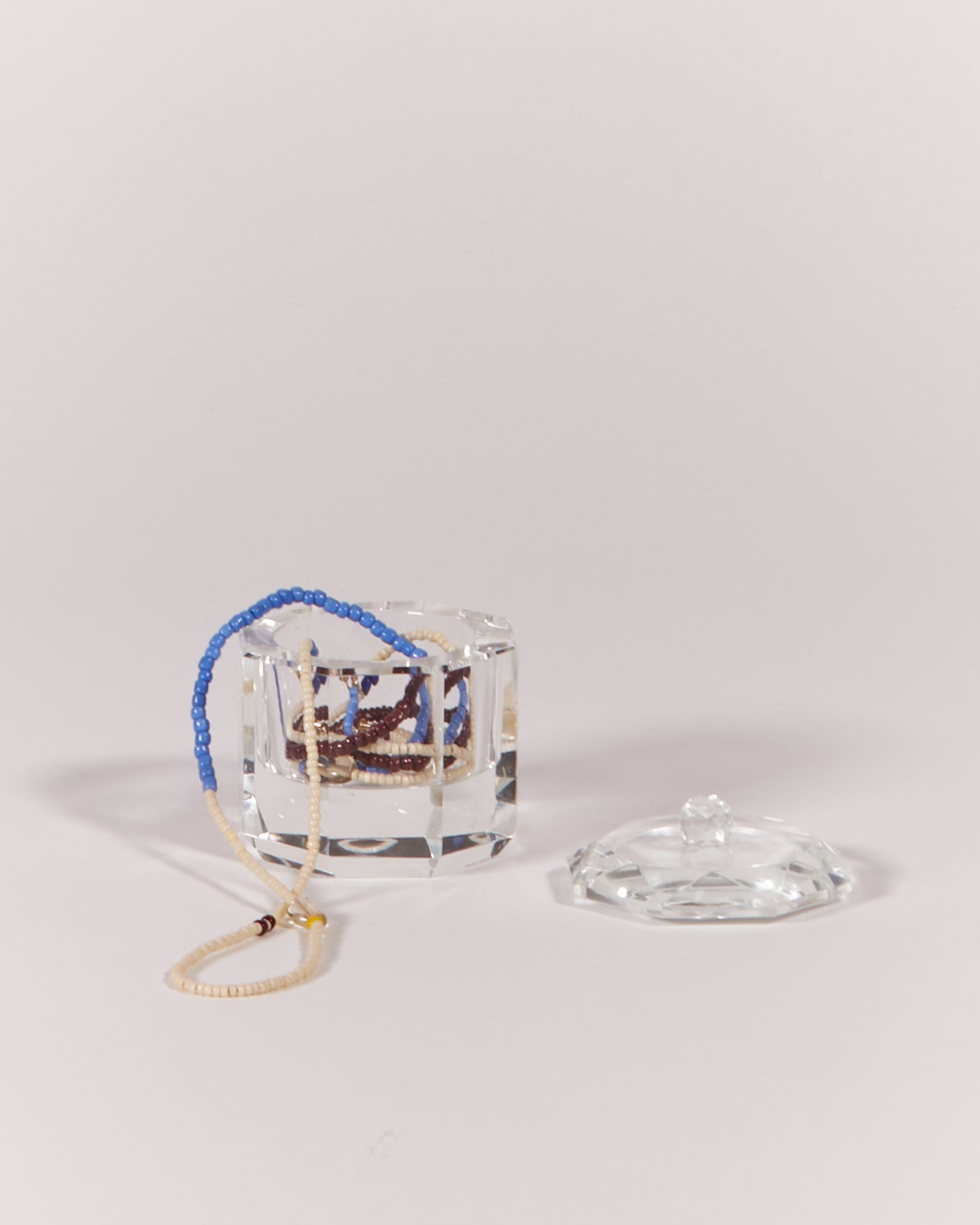LIDDED CRYSTAL BOX