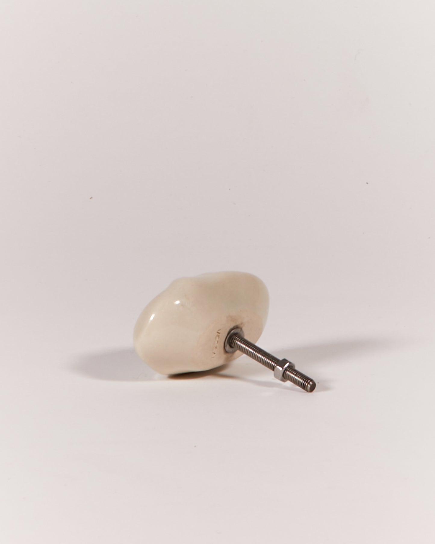 CERAMIC KNOB/HOOK IN IVORY - SMALL