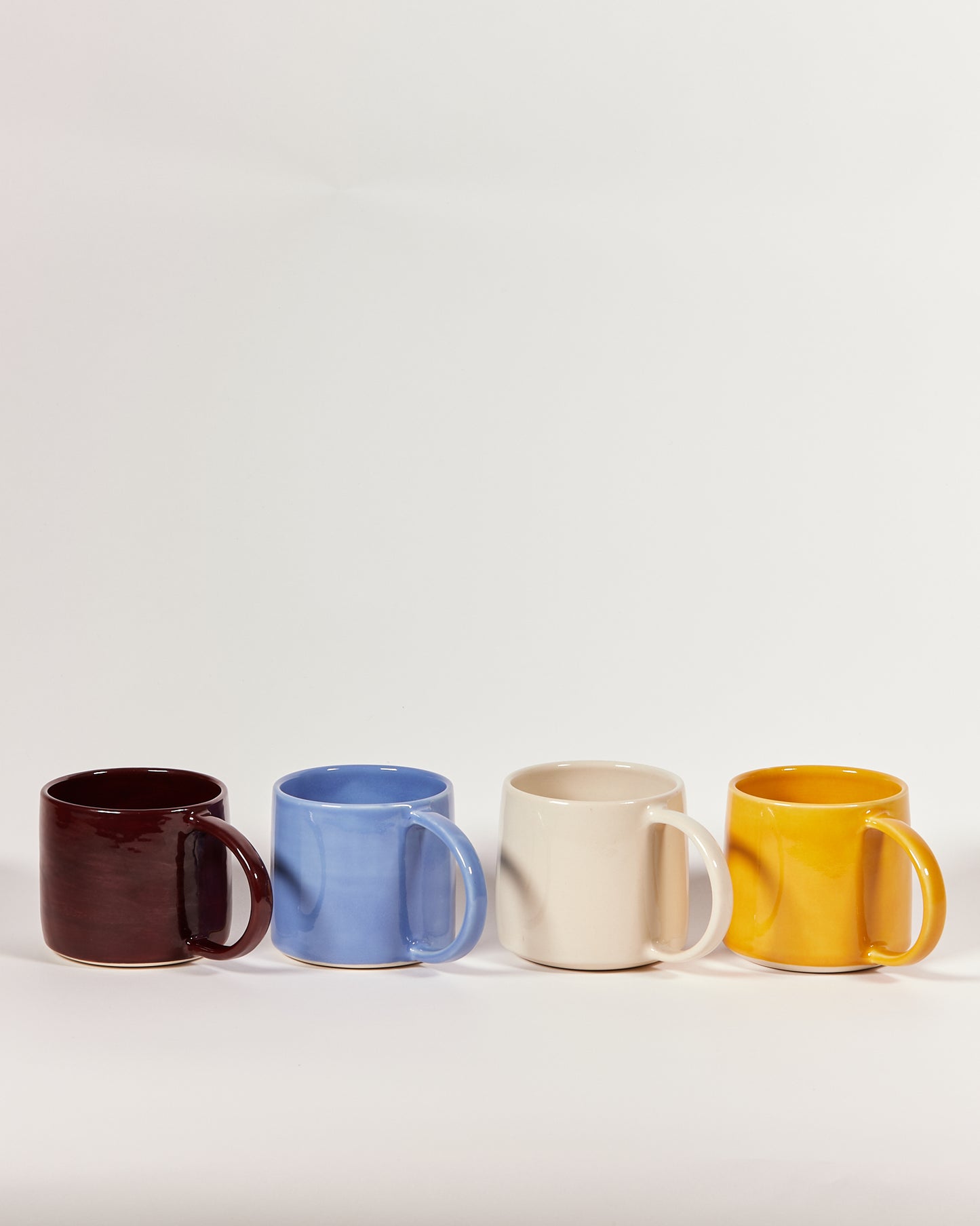CERAMIC MUG IN CORNFLOWER