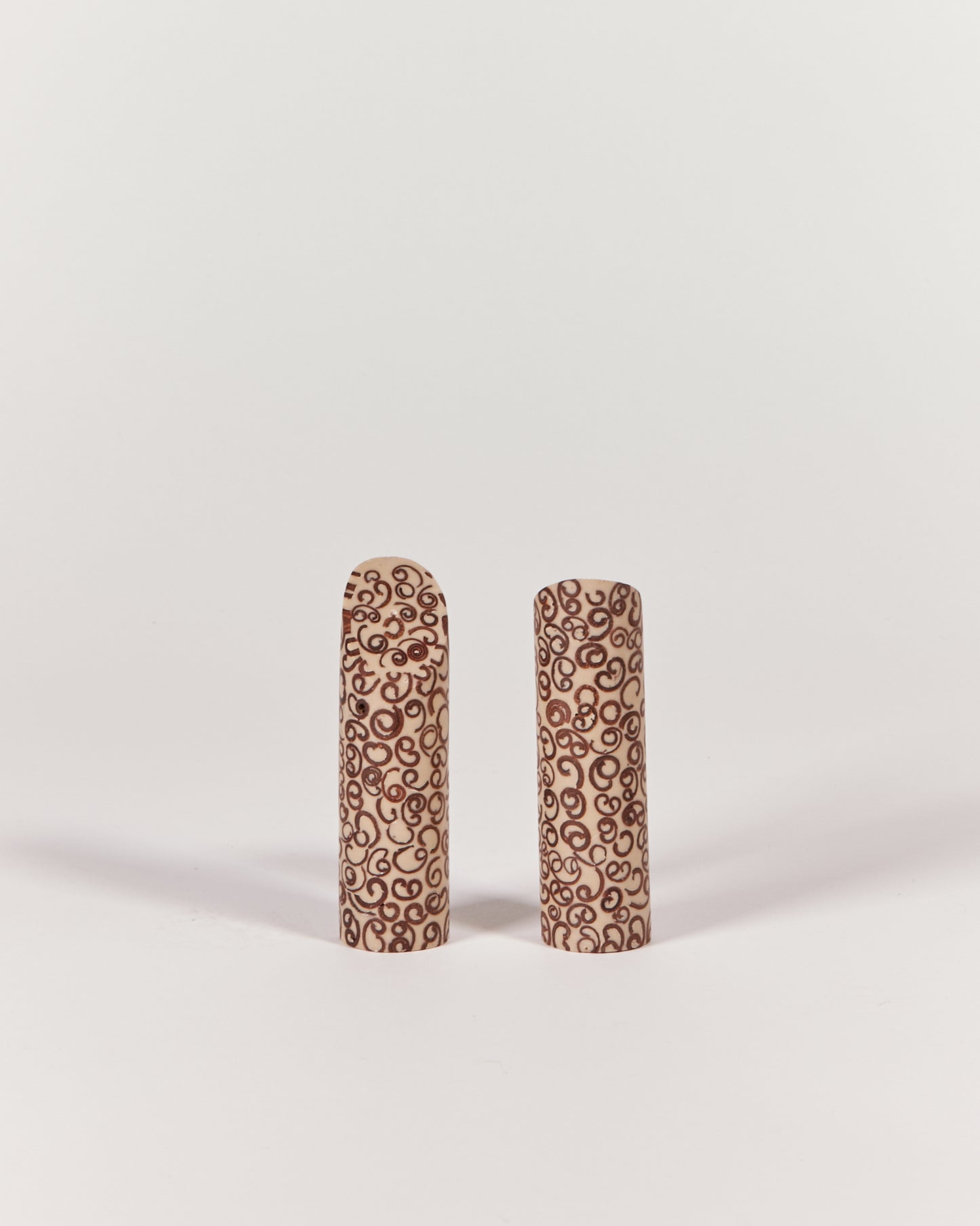 SALT & PEPPER SHAKERS